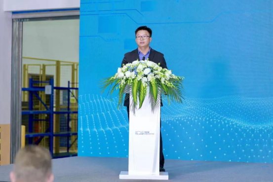 beat·365(中国)在线体育-官方网站科技有限公司创始人兼董事长、埃诺威副董事长康永